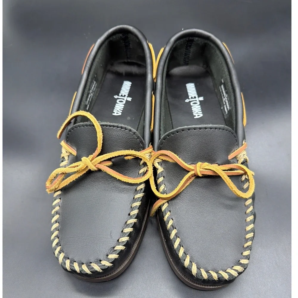 Minnetonka Mens 749 Black Leather Boat Shoe Moccasin Loafers Size 7
